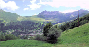 village des Alpes dans la région de Combelouvière