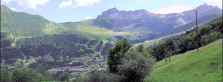 village des Alpes dans la région de Combelouvière