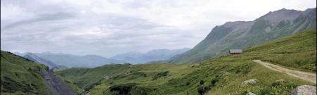La Toussuire : paysage de montagnes au dessus de la Toussuire
