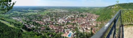 Poligny :  la ville depuis les hauteurs